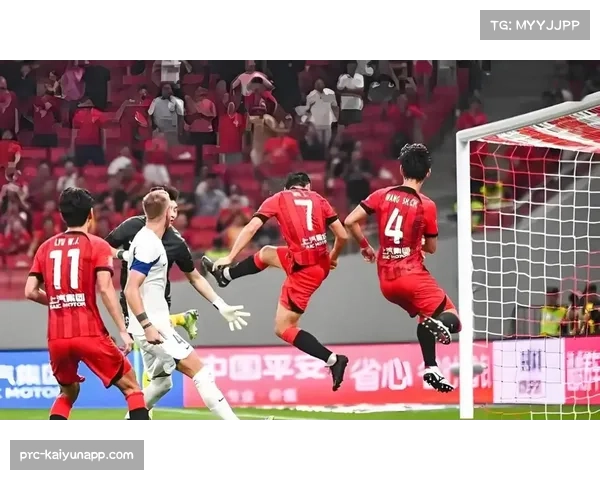 上海海港防线失误不断 主场0-2不敌町田泽维亚遭遇连败 上海海港防线失误不断 主场0-2不敌町田泽维亚遭遇连败